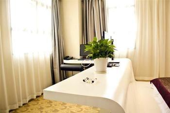 Provence Garden Hotel Wuhan Eksteriør bilde